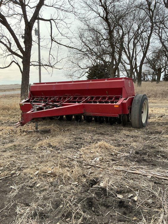 International 5100 Soybean Special Drill