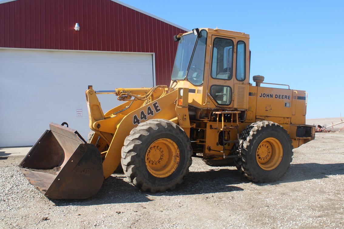 1989 John Deere 444E Wheel Loader