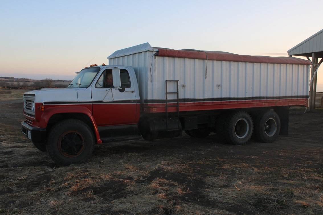 1973 Chevy Grain Truck