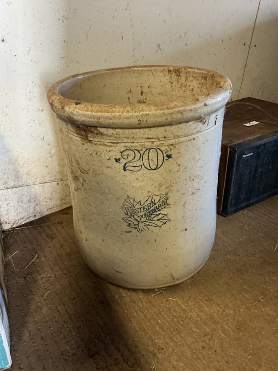 Western Stoneware 20 gallon Crock
