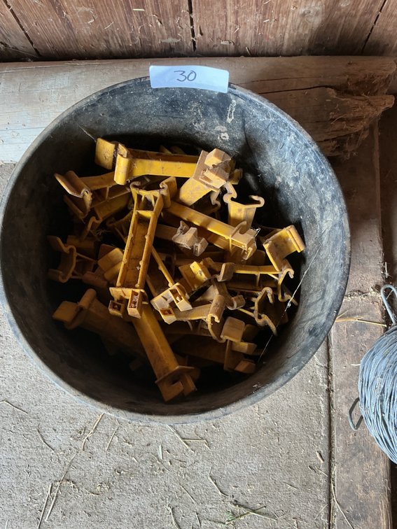 Bucket of Insulators