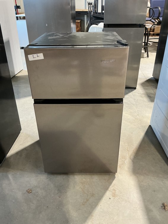 Vissani Fridge/Freezer
