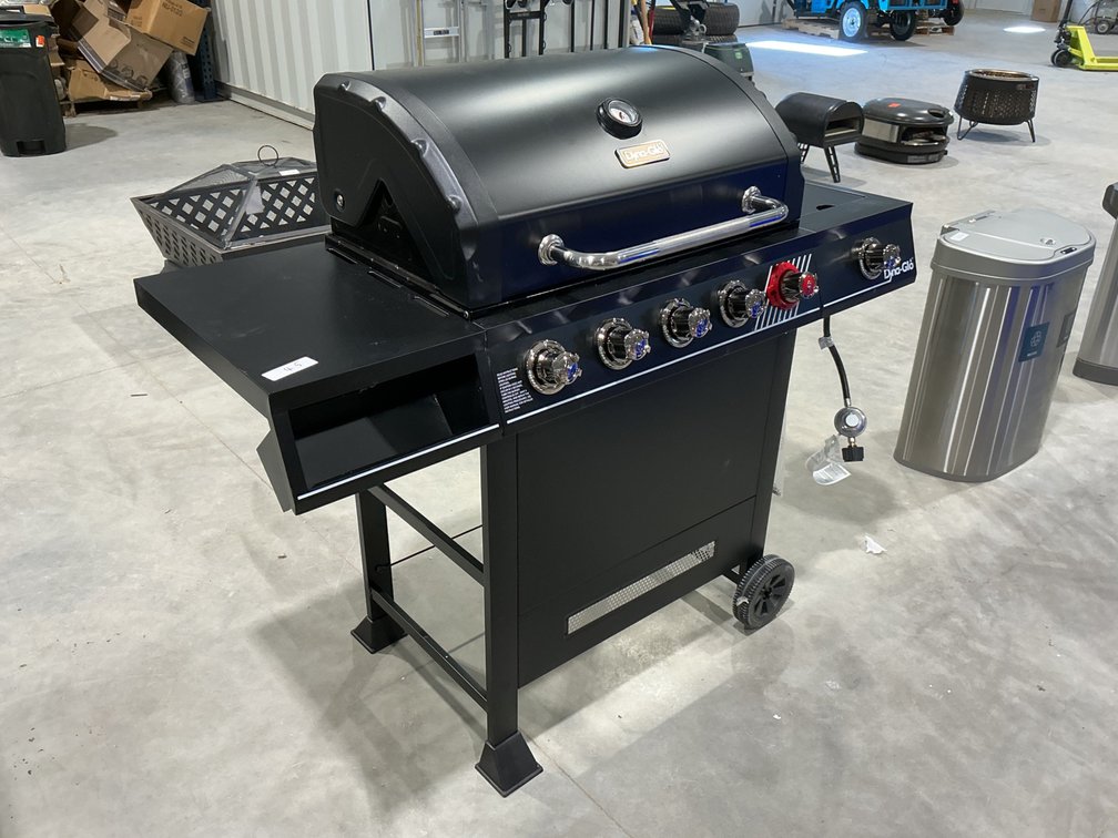 Dyna-Glo 5 Burner Gas Grill with Extra Side Burner
