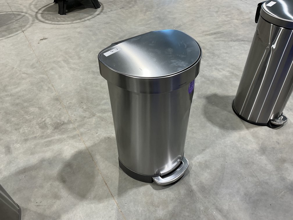 Simple-Human Trash Bin