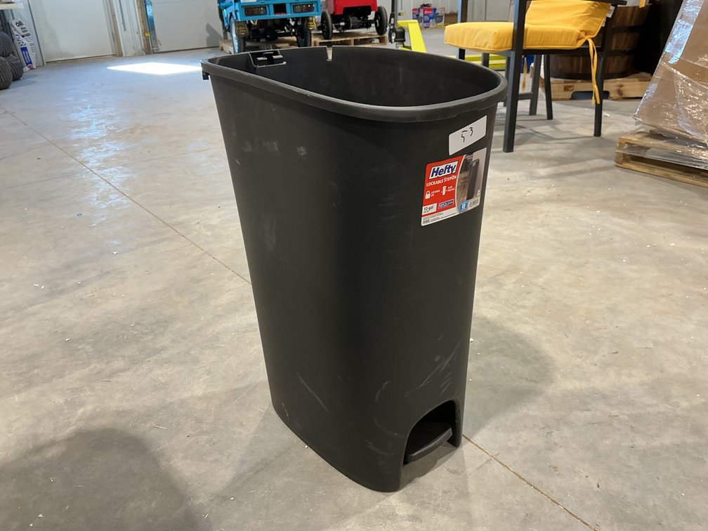 Hefty 12 Gallon Slim Trash Bin
