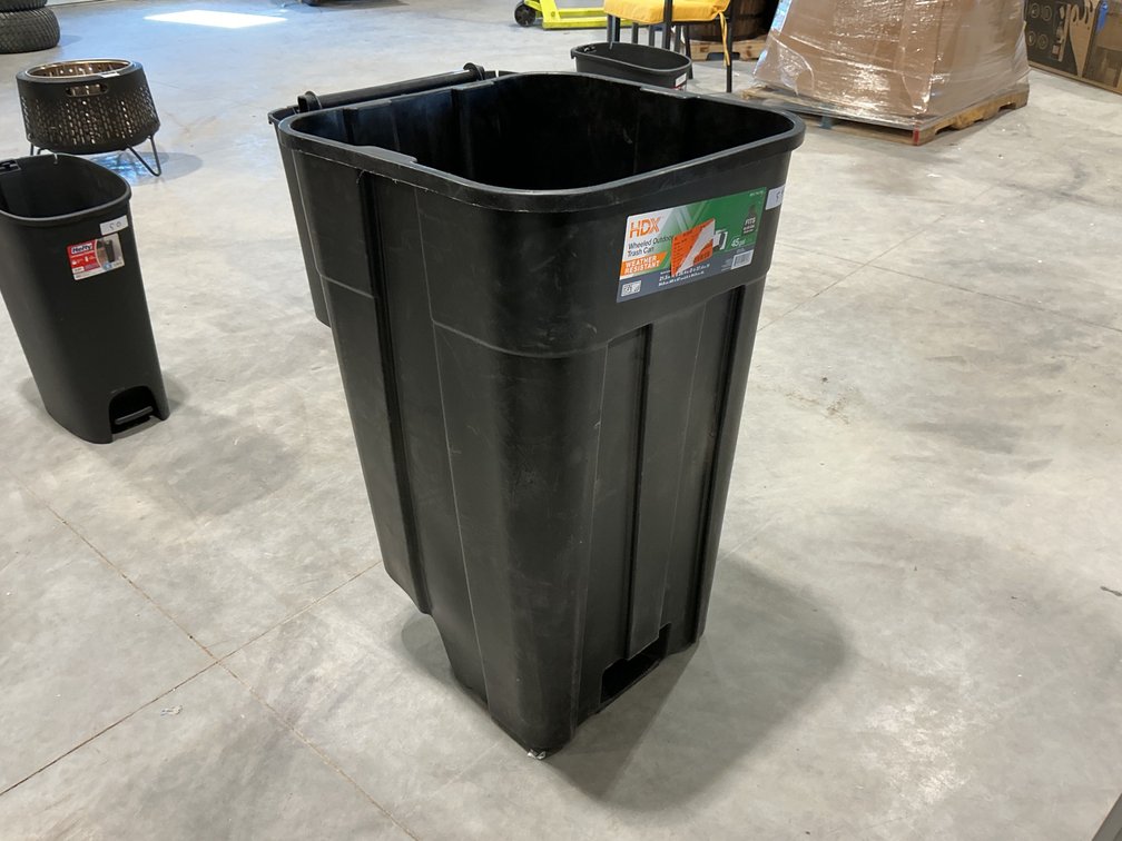 HDX Wheeled Outdoor Trash Can