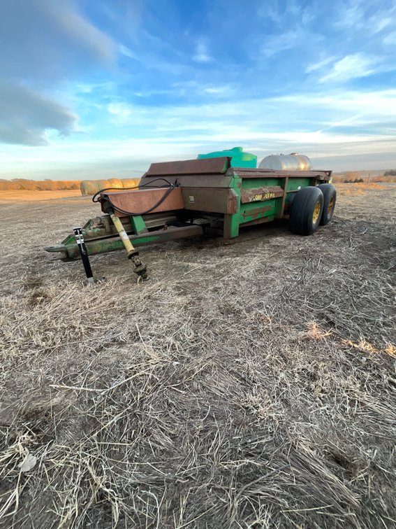John Deere 780 Manure Spreader