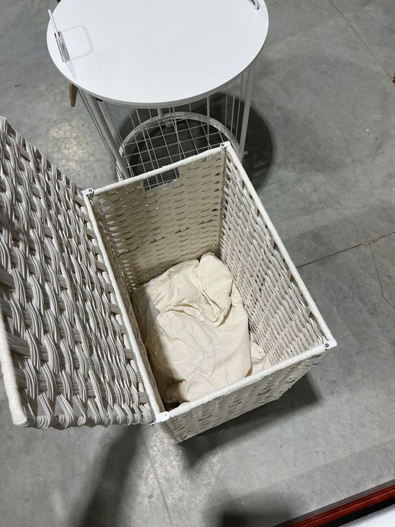 Hamper