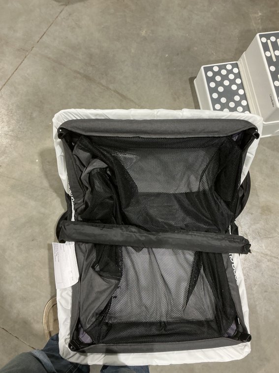 Collapsible Dog House