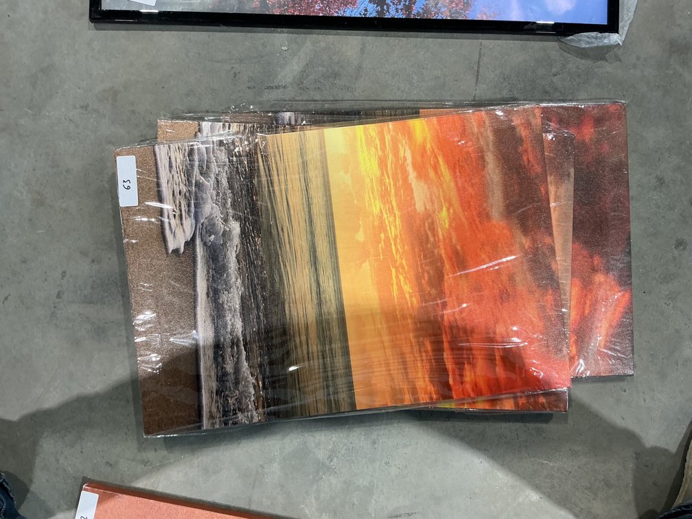 3x Wall Decor