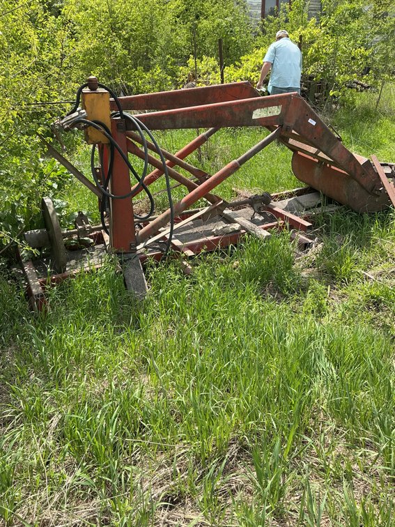 Farmhand Loader