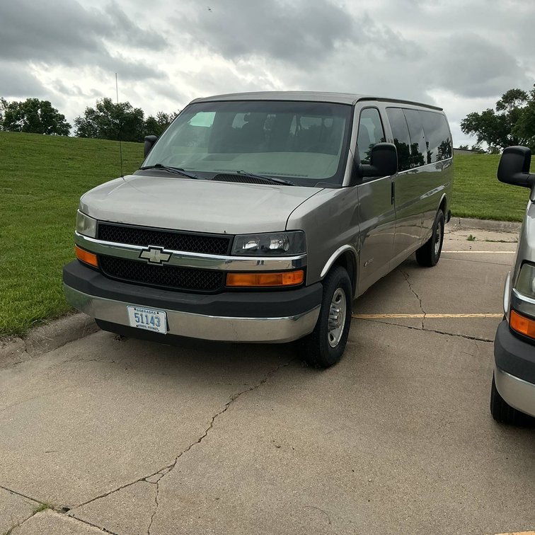 2003 Chevrolet Express G30 Sport Van