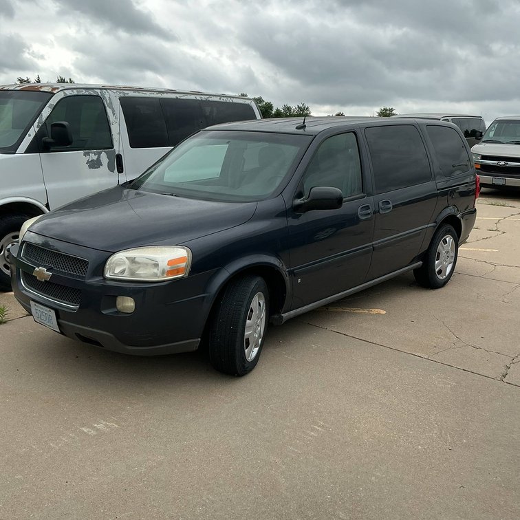 2008 Chevrolet Uplander LS Sport Van