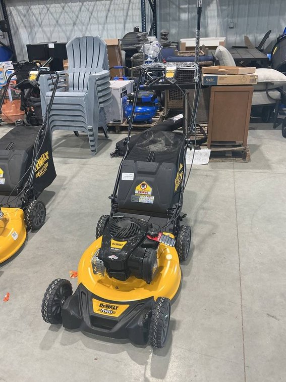 DeWalt Lawnmower 150cc, Rear-Wheel Drive