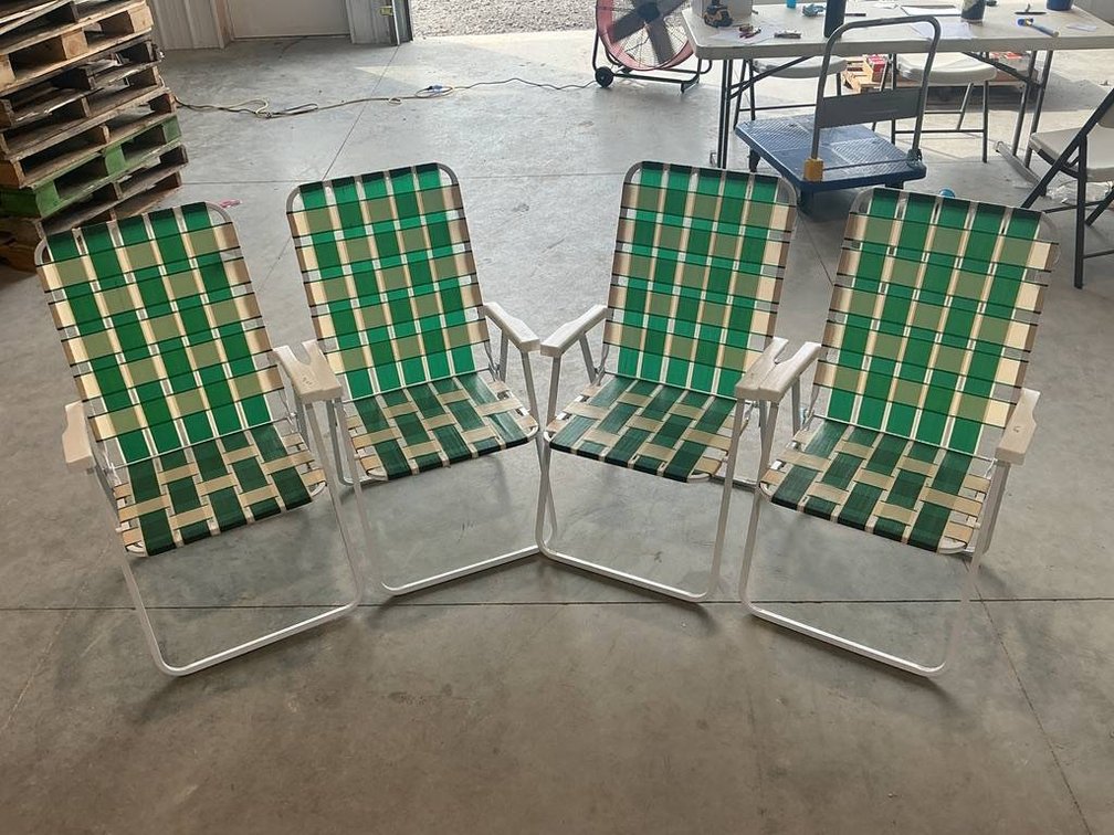 4 Outsunny Folding Lawn Chairs