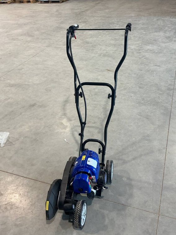 Wild Badger Power Sidewalk Edger with 31cc Engine