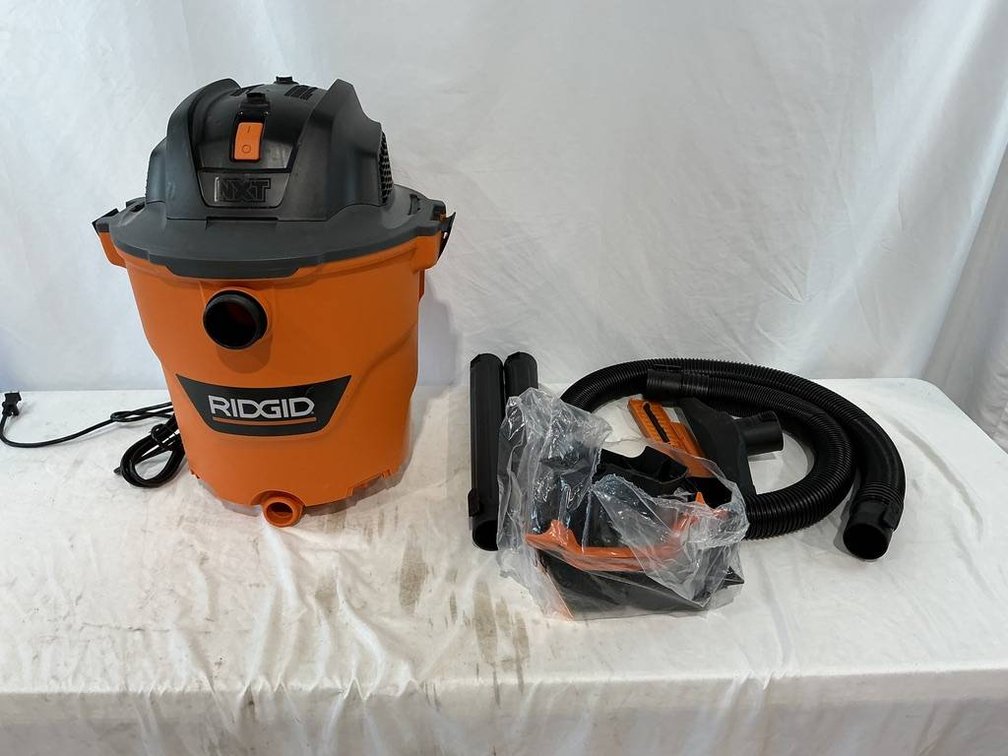 Rigid Wet/Dry Vac 12-Gallon, 5 Peak HP