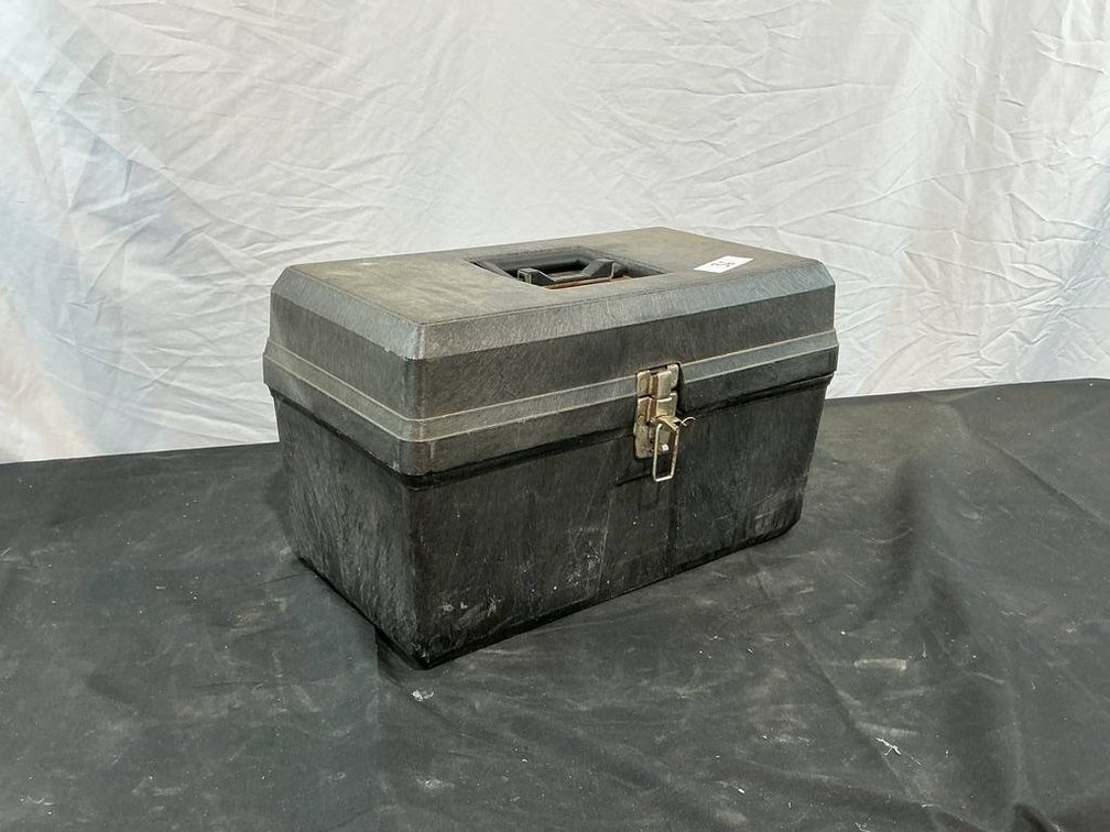 Akro-Mils 18" Tool Box