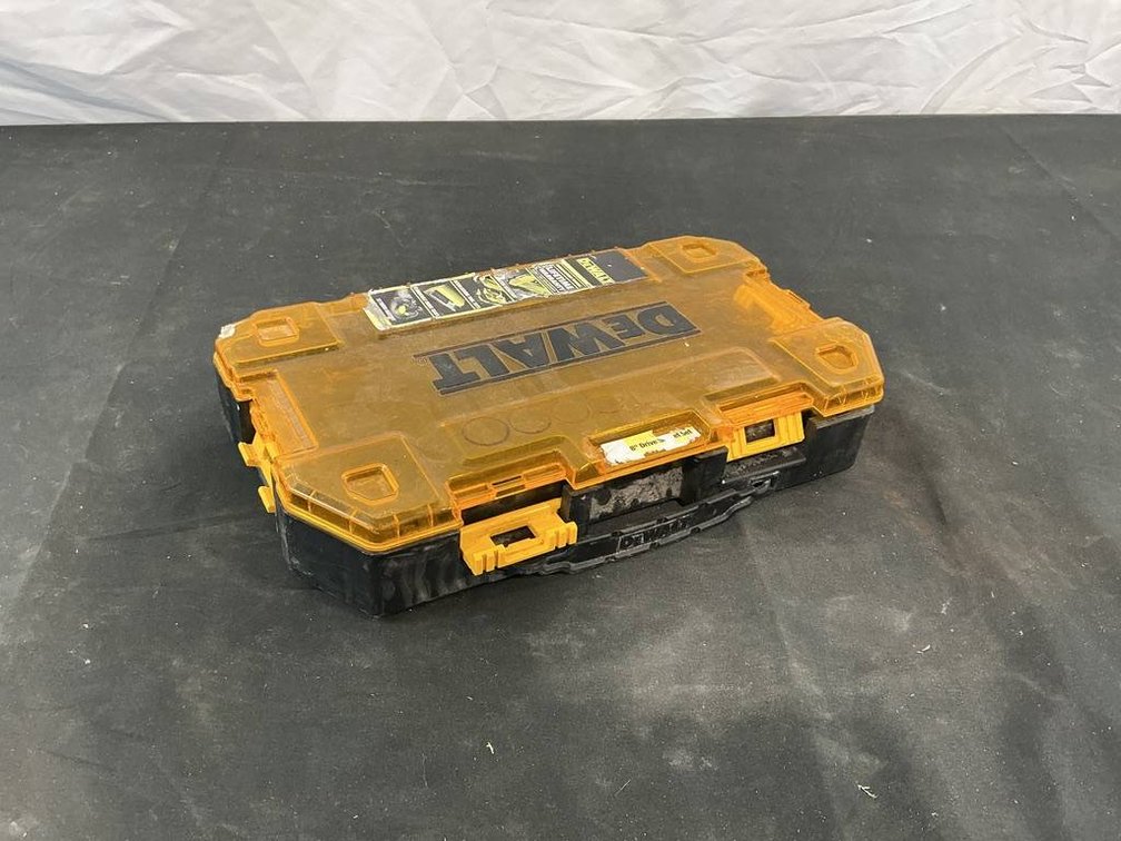 DeWalt Tough Case