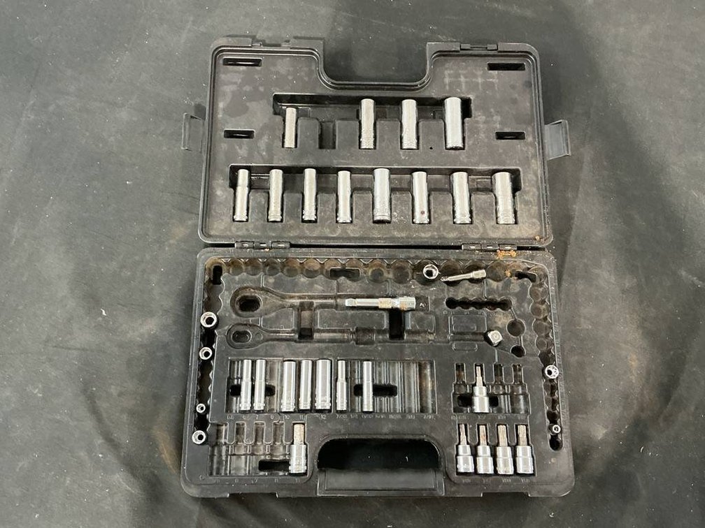 Duralast Mechanics Tool Set