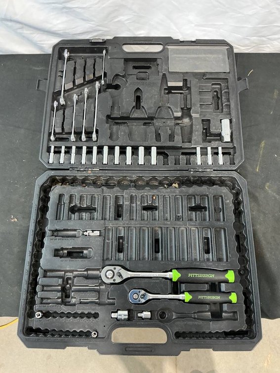 Pittsburgh Mechanic Tool Set
