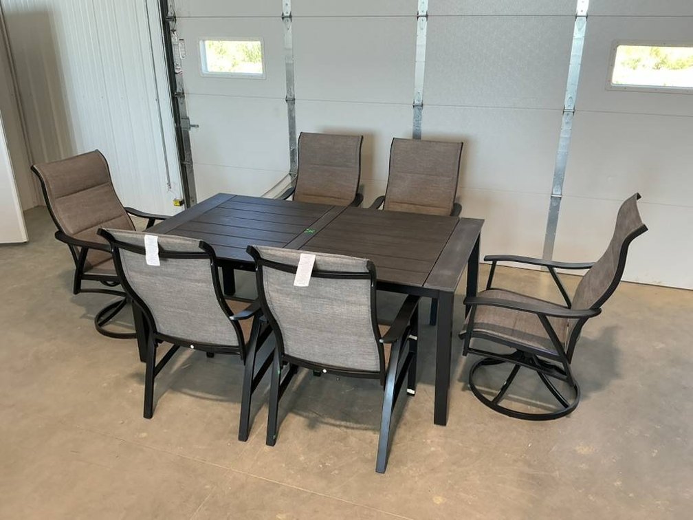 7-Piece Hampton Bay Patio Furniture Set with Table