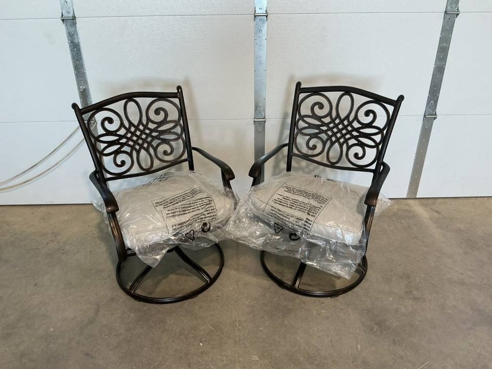 2 Swivel Chairs