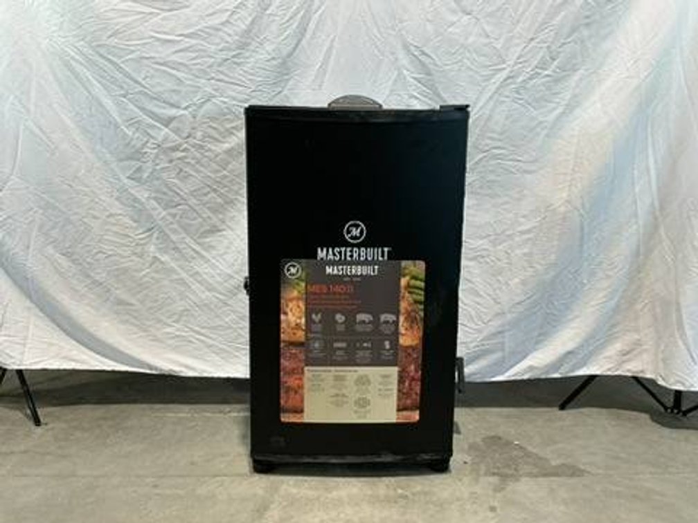 Masterbuilt Digital Electric Smoker