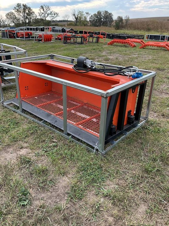 Unused Pabreak SCB270 73" Skid Steer Vibrating Screening Bucket