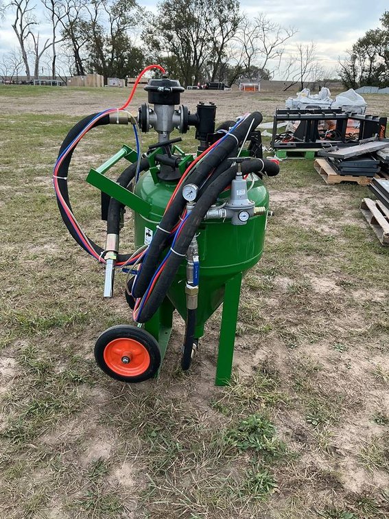 Unused DB500 Portable Dustless Abrasive Sandblasting Machine
