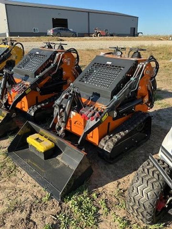 Unused 2026 ARTEER QB-480 Mini Skid Steer