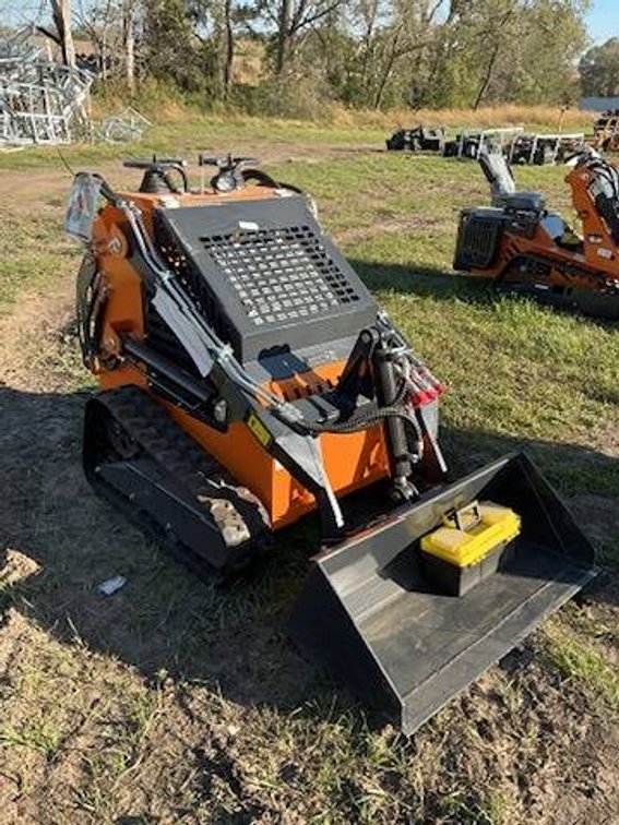 Unused 2026 ARTEER QB-480 Mini Skid Steer