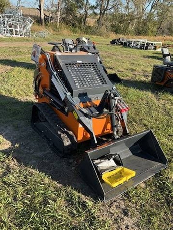 Unused 2026 ARTEER QB-480 Mini Skid Steer