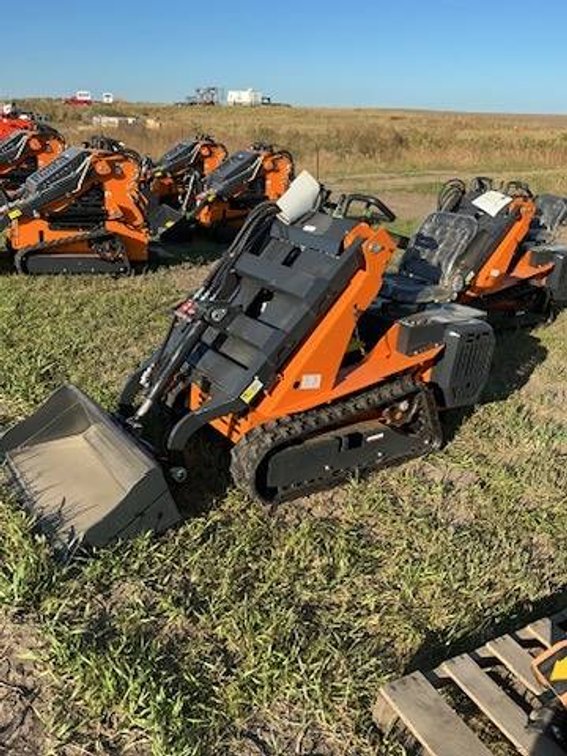 Unused 2026 LANDHONOR LHR-ME390 Ride On Mini Skid Steer
