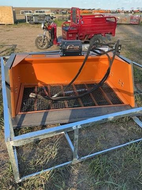 Unused ARTEER 72" Screening Bucket