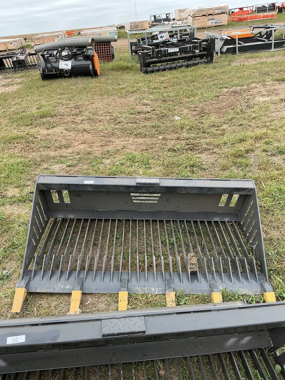 Unused Landhonor 66" Rock Bucket