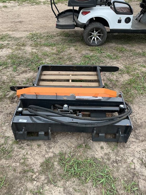 Unused ARTEER 48" Hydraulic Pallet Forks