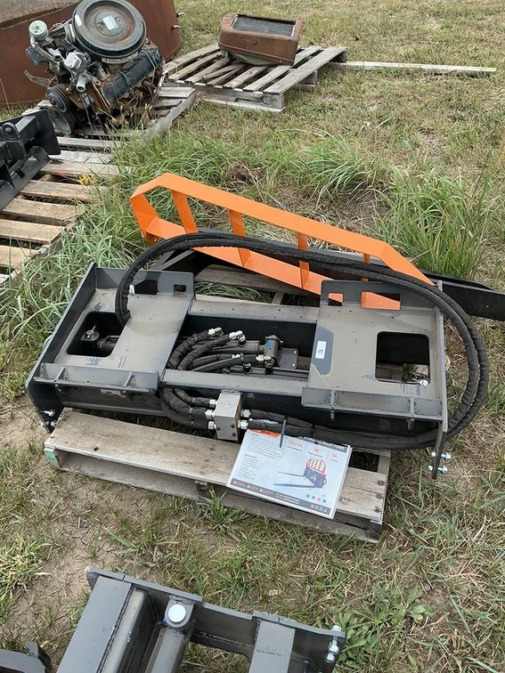 Unused ARTEER 48" Hydraulic Pallet Forks
