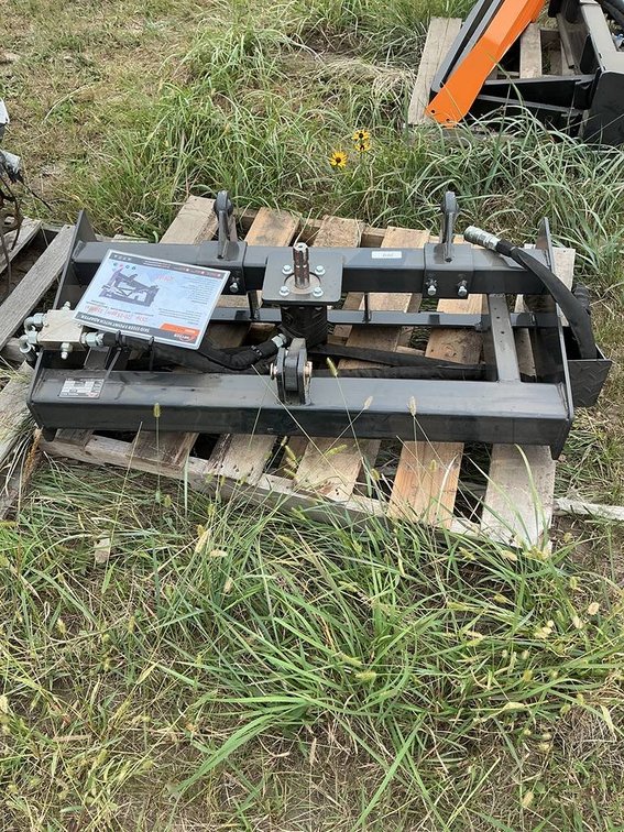 Unused ARTEER Skid Steer 3 PT Hitch Adapter