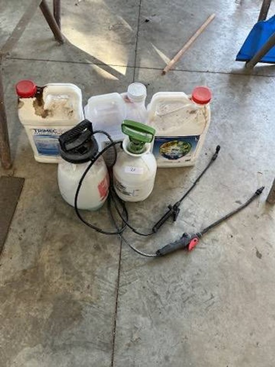 Herbicide Lot & 2 Pump Up Sprayers