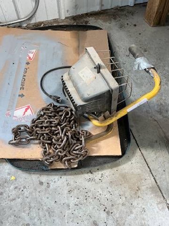 Work Light & Log Chain