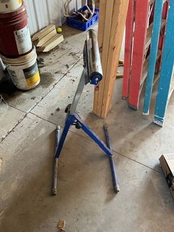 Roller Stand