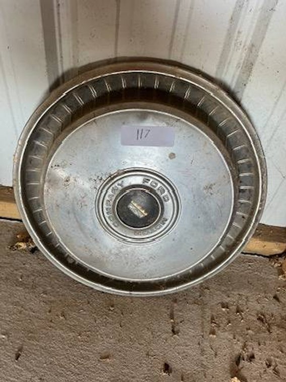 Ford Hubcap