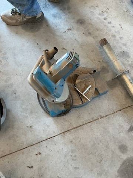 Ryobi 8 1/4" Compound Miter Saw