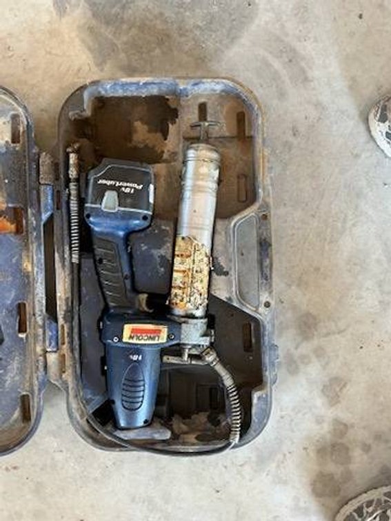 Lincoln 18V Grease Gun
