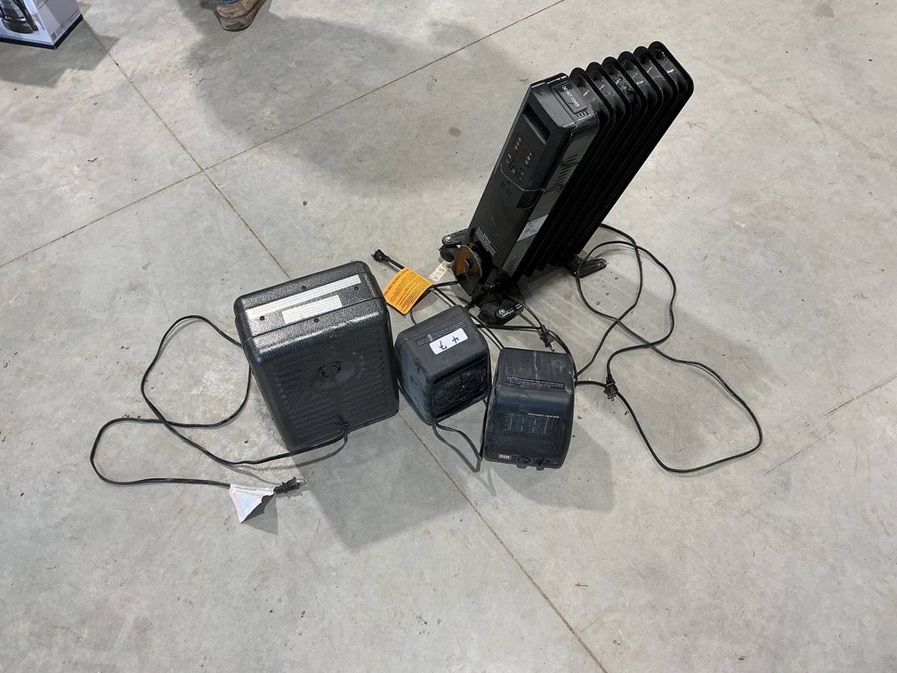 Lot Of 4 Space Heaters