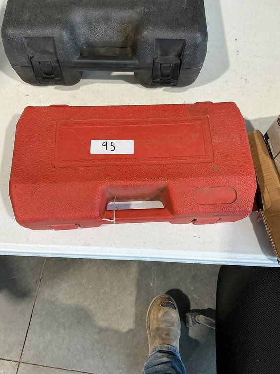 Manual Ratchet Pipe Threader Kit with Hard Carrying Case