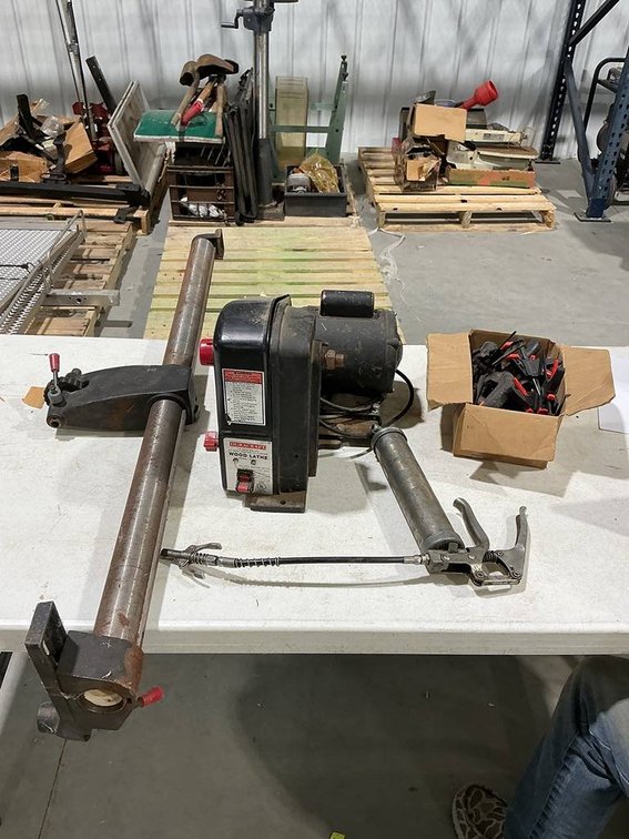 Duracraft Wood Lathe, Grease Gun, Clamps