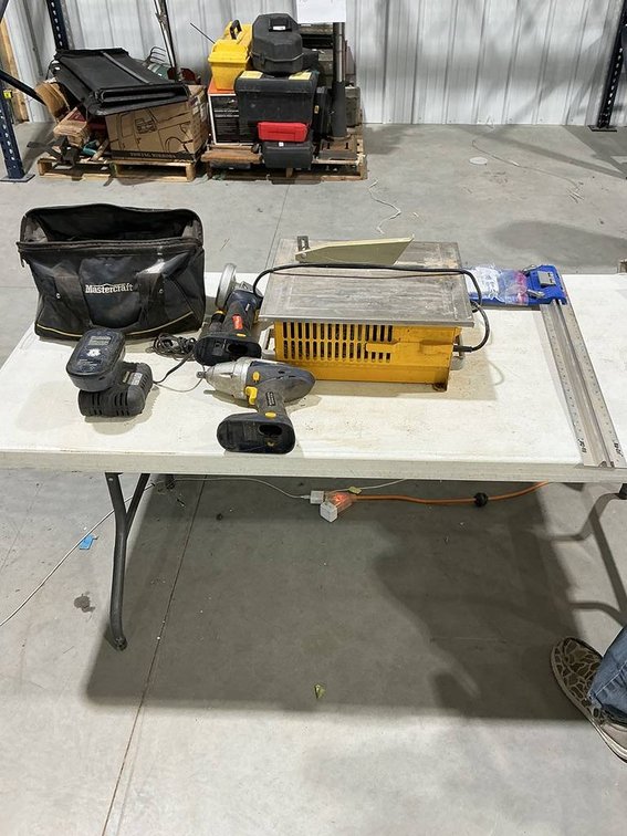 Kreg Rip Cut, Workforce Tile Cutter, Mastercraft Bag Containing Mastercraft Batteries and Charger