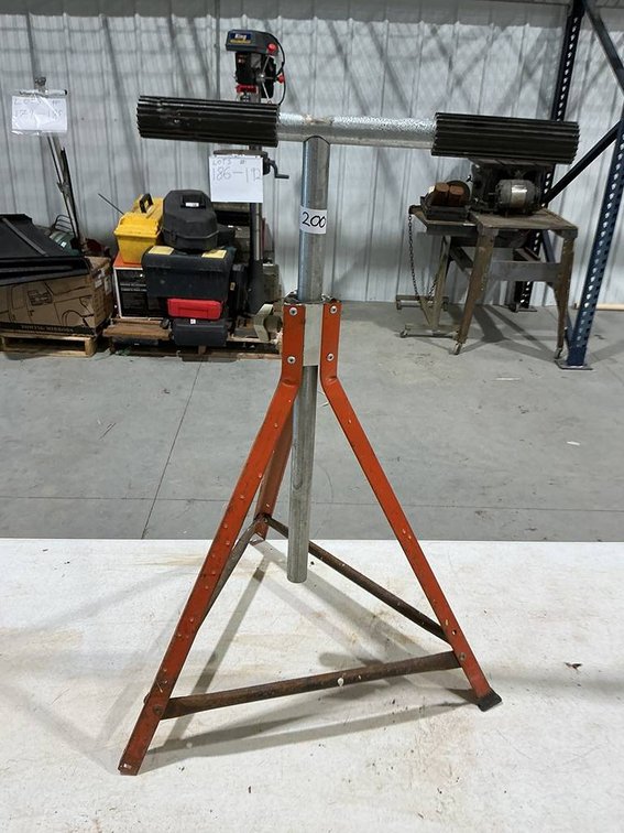 Pedestal Roller Stand